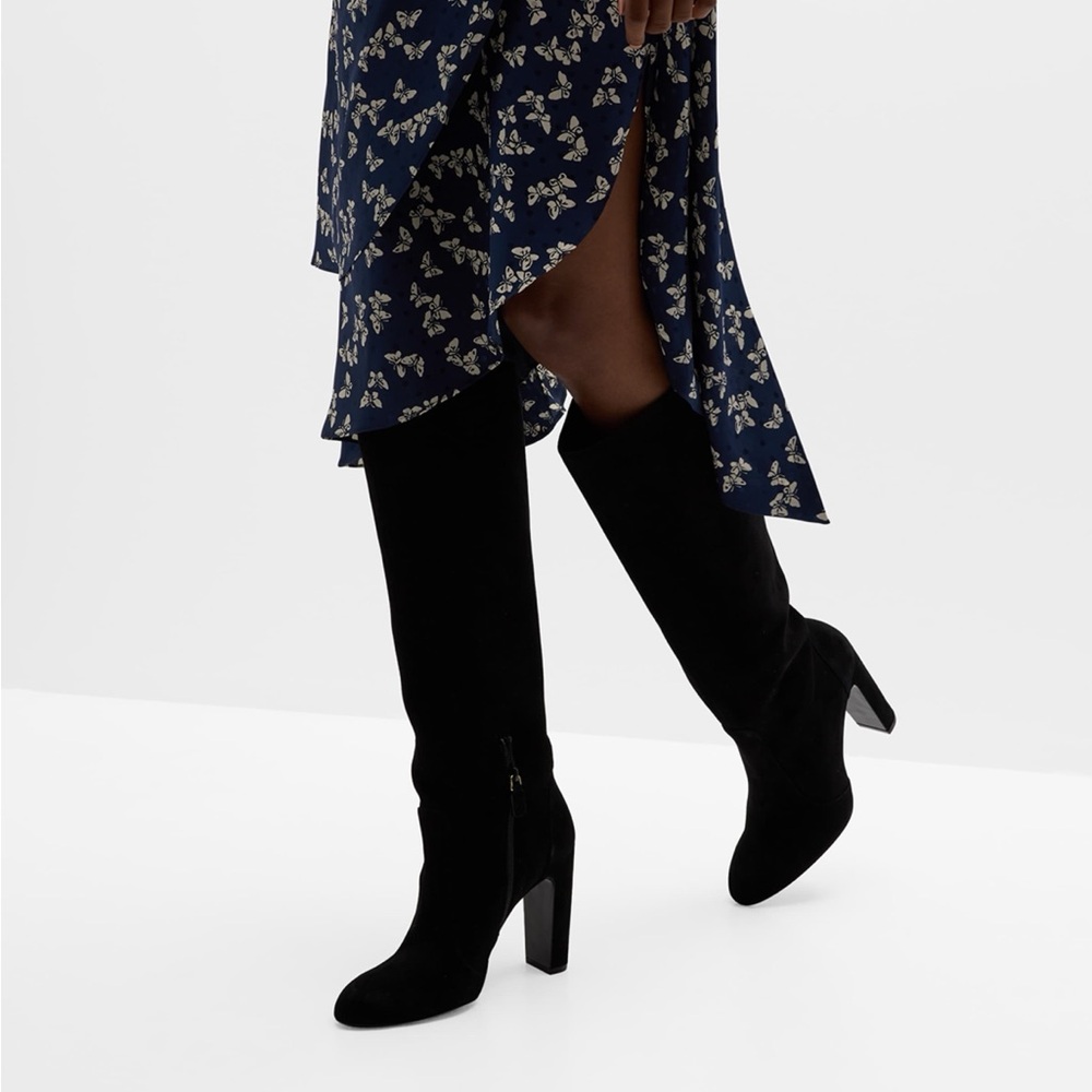 STUART WEITZMAN Vida 100 suede knee boots